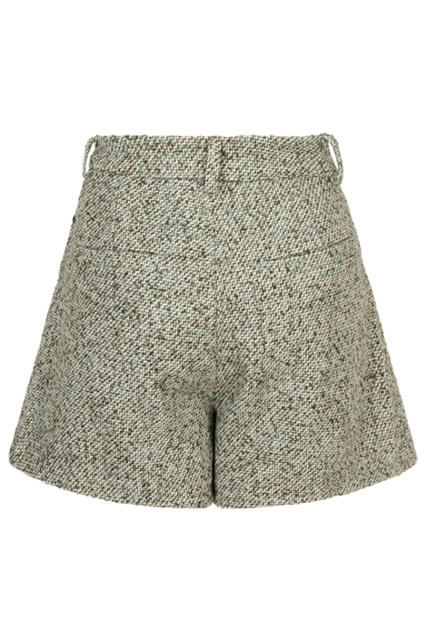 Lofty Manner short desiree